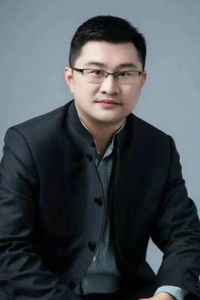高翔.jpg